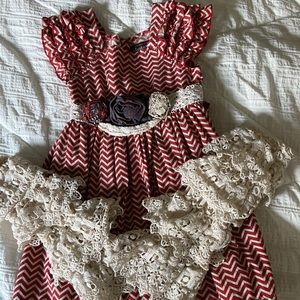 Girls dress with lace leg warmers